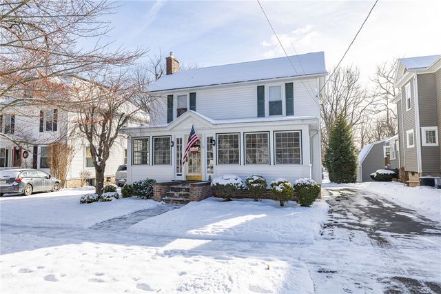 51 Fort Hill Avenue, Canandaigua City, NY 14424