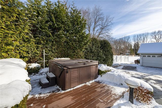 51 Fort Hill Avenue, Canandaigua City, NY 14424