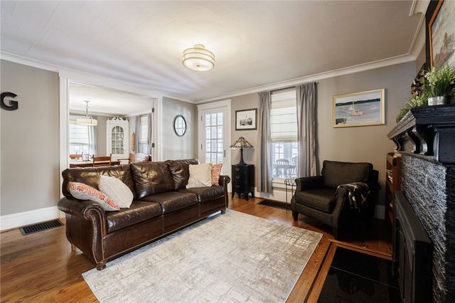 51 Fort Hill Avenue, Canandaigua City, NY 14424