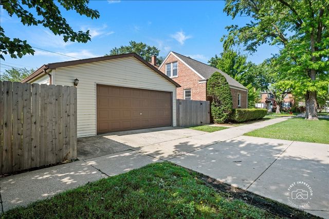 2579 West Street, River Grove, IL 60171