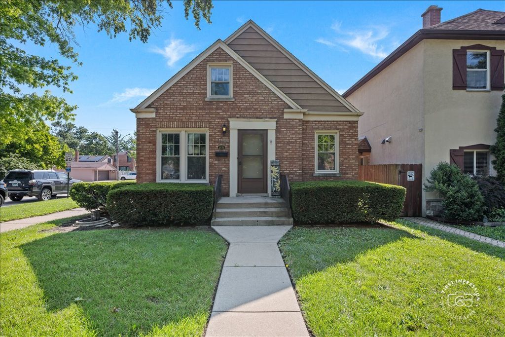 2579 West Street, River Grove, IL 60171