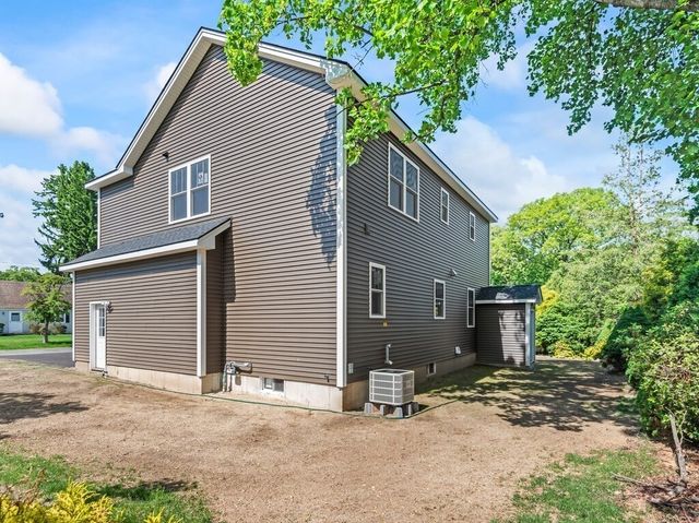 132 Barrington Road, Longmeadow, MA 01106