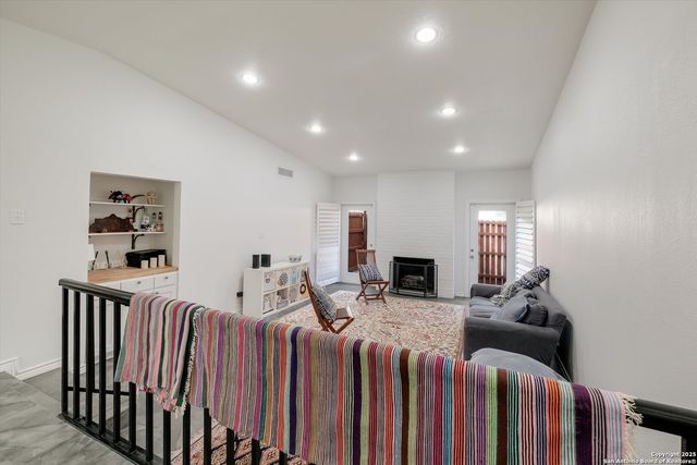 11 Gallery Ct Unit 11, San Antonio, TX 78209