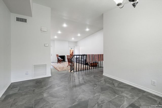 11 Gallery Ct Unit 11, San Antonio, TX 78209