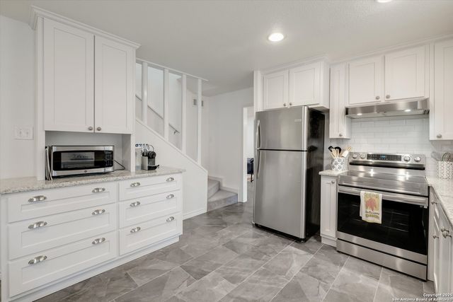 11 Gallery Ct Unit 11, San Antonio, TX 78209