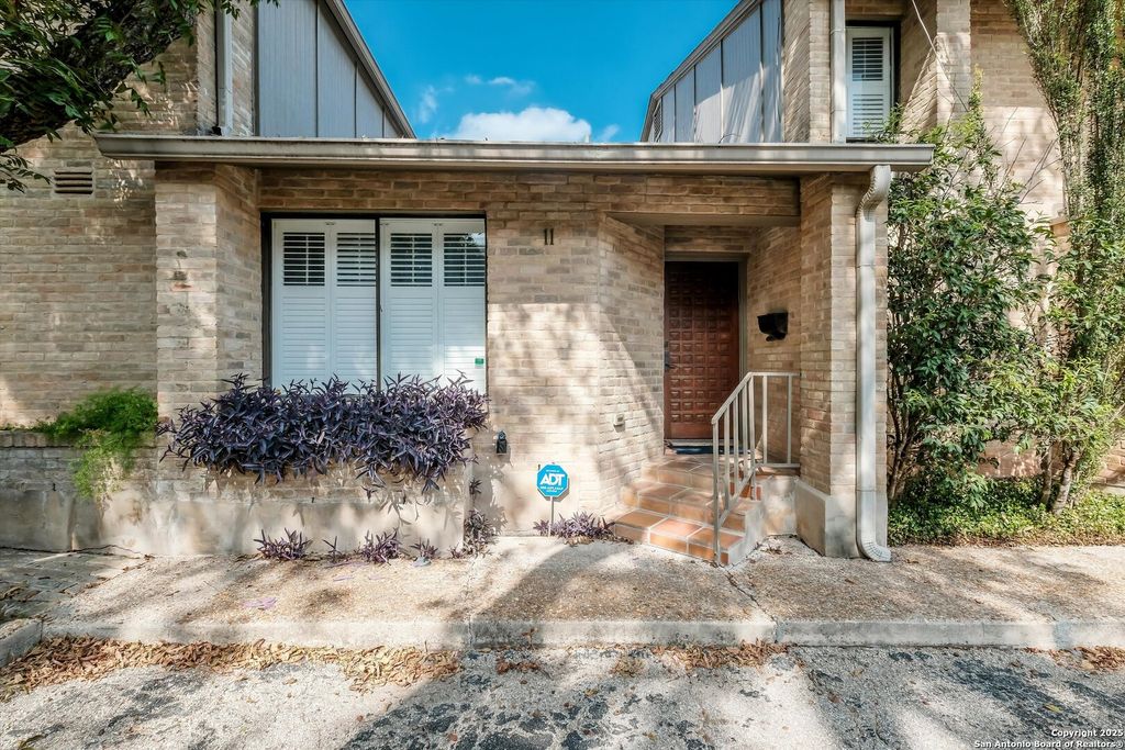 11 Gallery Ct Unit 11, San Antonio, TX 78209