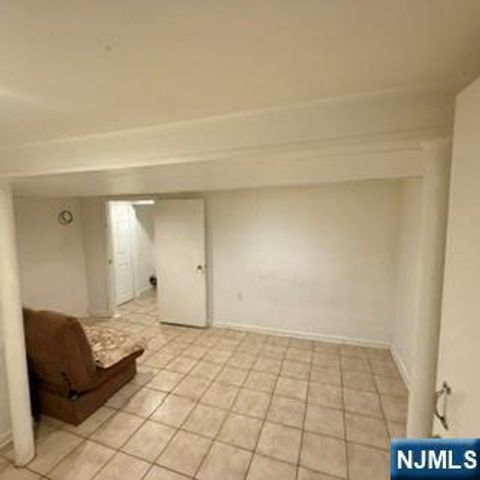 233 Jackson Avenue, Hackensack, NJ 07601