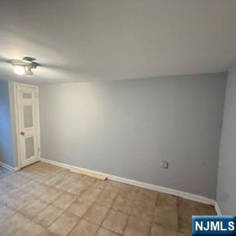 233 Jackson Avenue, Hackensack, NJ 07601
