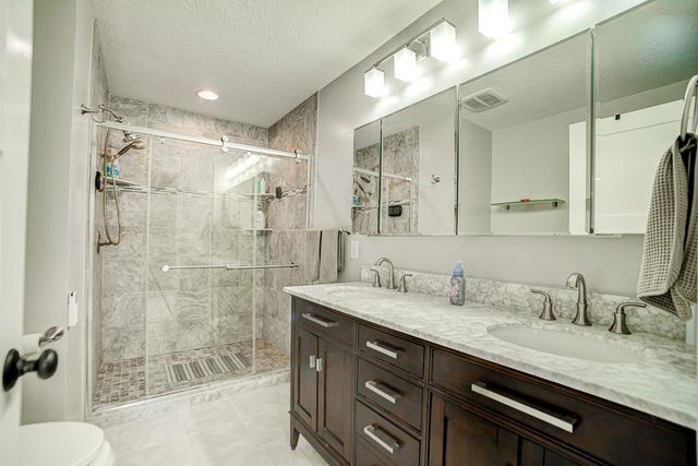 15614 Heywood Way, Apple Valley, MN 55124