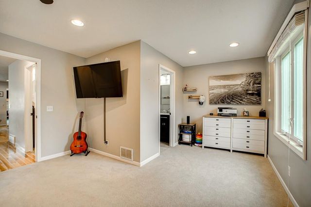 15614 Heywood Way, Apple Valley, MN 55124