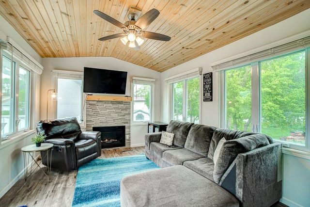 15614 Heywood Way, Apple Valley, MN 55124