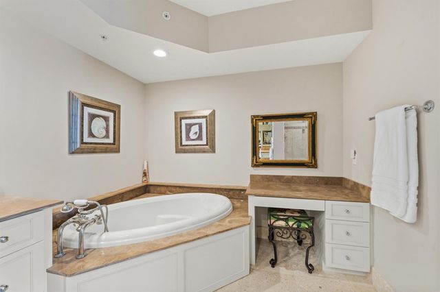 3000 N Highway A1a 10C, Hutchinson Island, FL 34949
