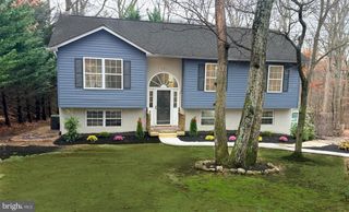 121 GRAYWOLF TRL, Winchester, VA 22602