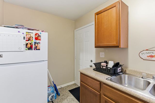 4906-4908 E Gilbert St, Wichita, KS 67218