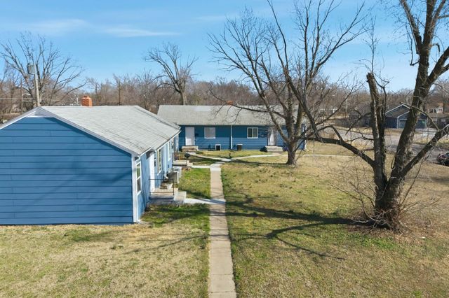 4906-4908 E Gilbert St, Wichita, KS 67218