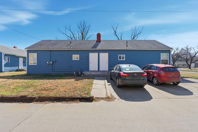 4906-4908 E Gilbert St, Wichita, KS 67218