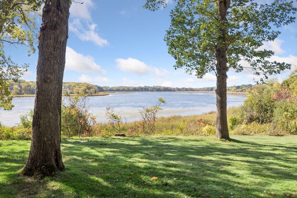 8378 Seneca Pointe, Eden Prairie, MN 55347 — photo 2