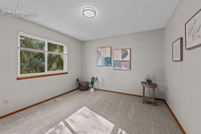 170 Creekside Lane, Colorado Springs, CO 80906