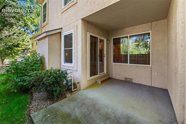 170 Creekside Lane, Colorado Springs, CO 80906