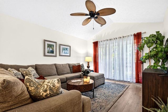 366 Pinehurst Ln Unit 13I, Pawleys Island, SC 29585