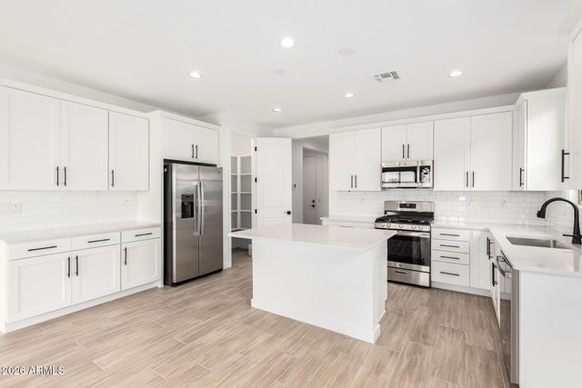 5411 W ROYAL PALM Road, Glendale, AZ 85302