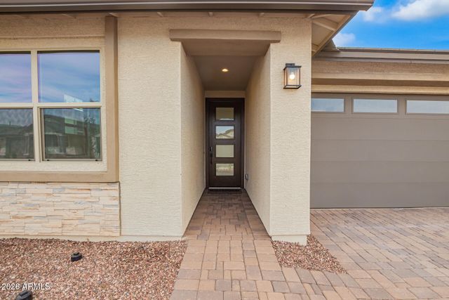 5411 W ROYAL PALM Road, Glendale, AZ 85302