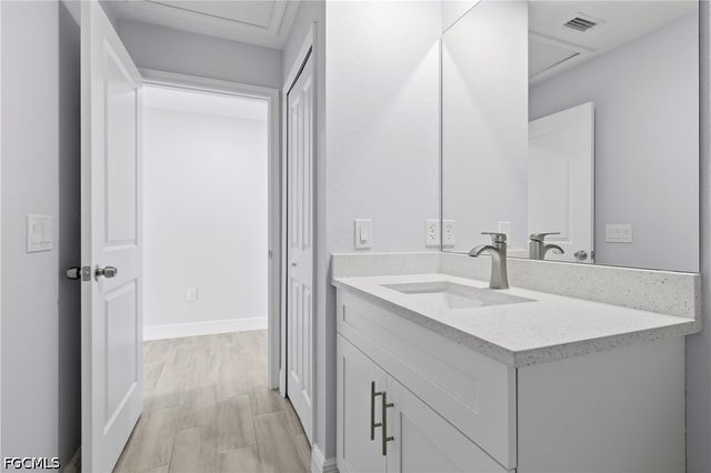 2955 Dunbar AVE A, Fort Myers, FL 33916