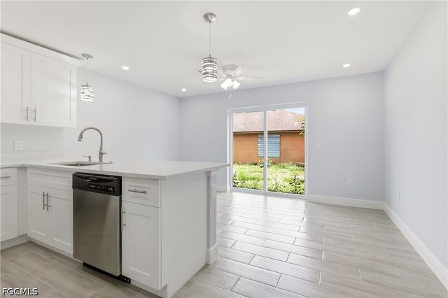 2955 Dunbar AVE A, Fort Myers, FL 33916