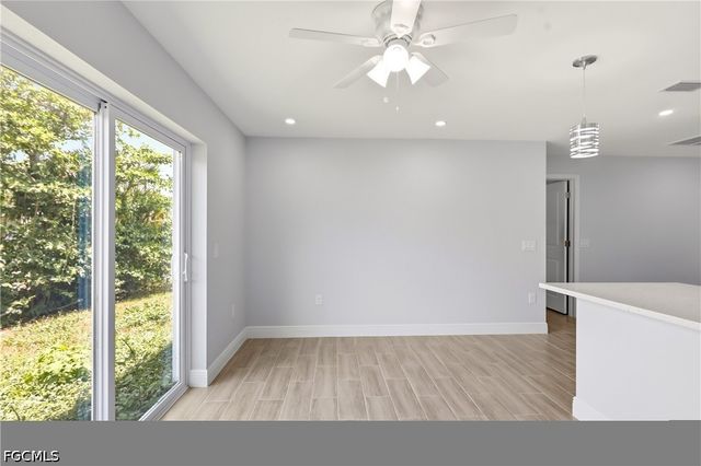 2955 Dunbar AVE A, Fort Myers, FL 33916