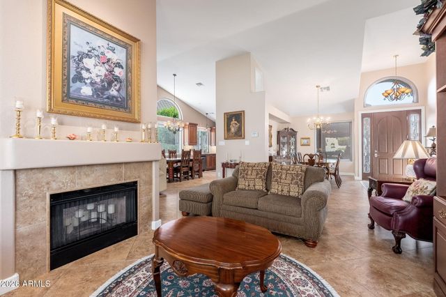 762 E VERBENA Drive, Phoenix, AZ 85048