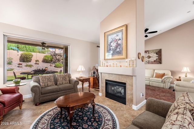 762 E VERBENA Drive, Phoenix, AZ 85048