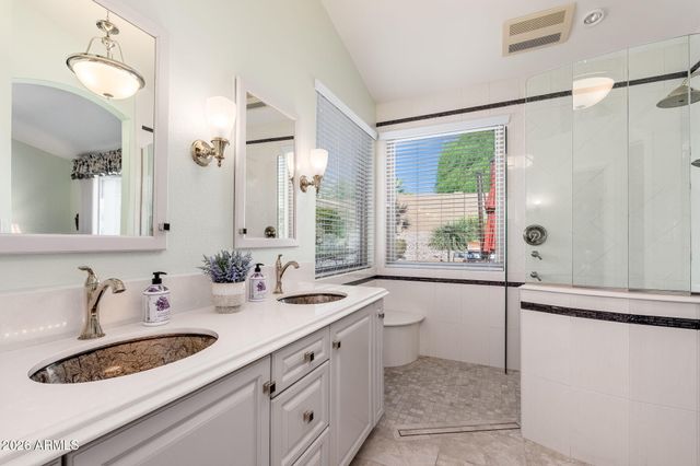 762 E VERBENA Drive, Phoenix, AZ 85048