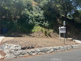 660 Country Club Drive, Burbank, CA 91501