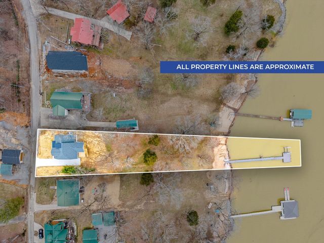 311 Riverview Dr, Dover, TN 37058