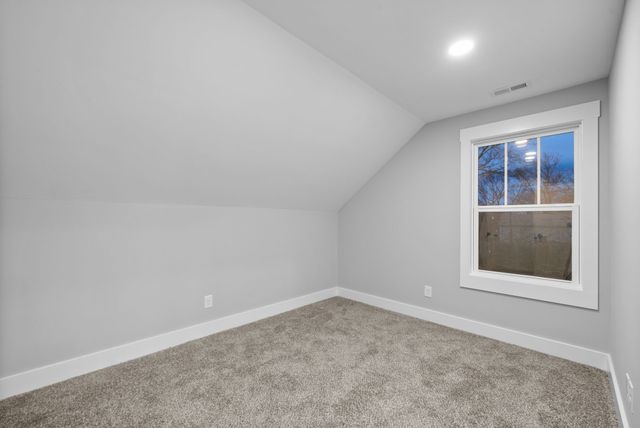 311 Riverview Dr, Dover, TN 37058