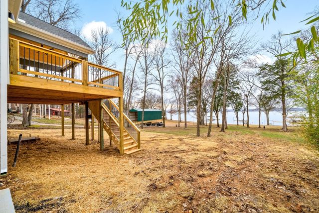 311 Riverview Dr, Dover, TN 37058