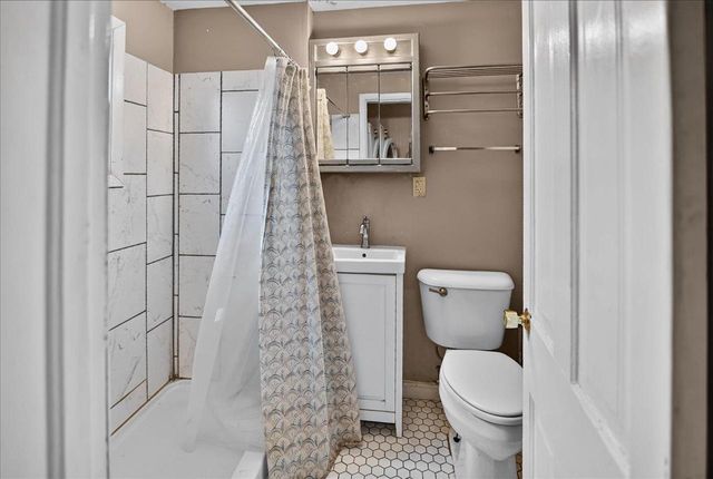 137 Proudfit Street, Madison, WI 53715