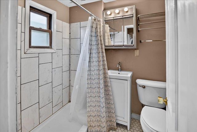 137 Proudfit Street, Madison, WI 53715