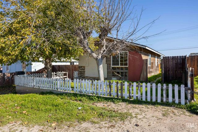 408 Naylor Avenue, Taft, CA 93268