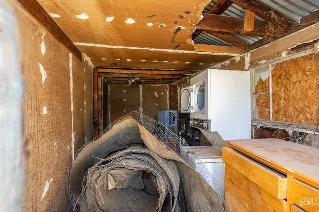 408 Naylor Avenue, Taft, CA 93268