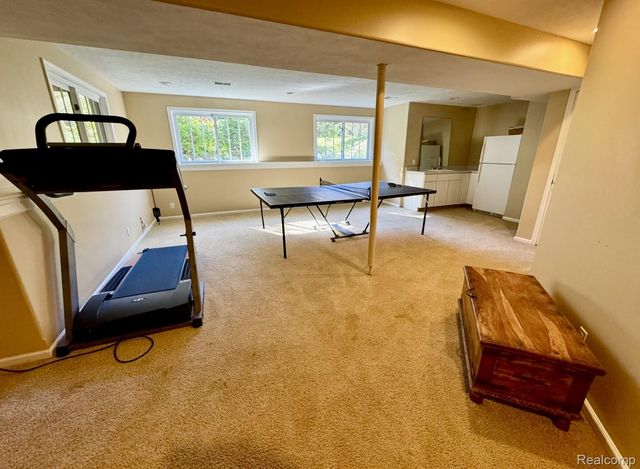 11536 Oak Grove Road, Grand Haven, MI 49417