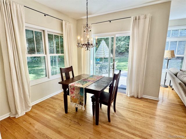 11536 Oak Grove Road, Grand Haven, MI 49417