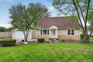 1020 Center Drive, South Elgin, IL 60177