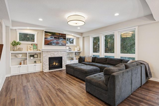 19951 Hiawatha Court, Lakeville, MN 55044