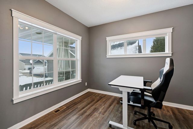 19951 Hiawatha Court, Lakeville, MN 55044