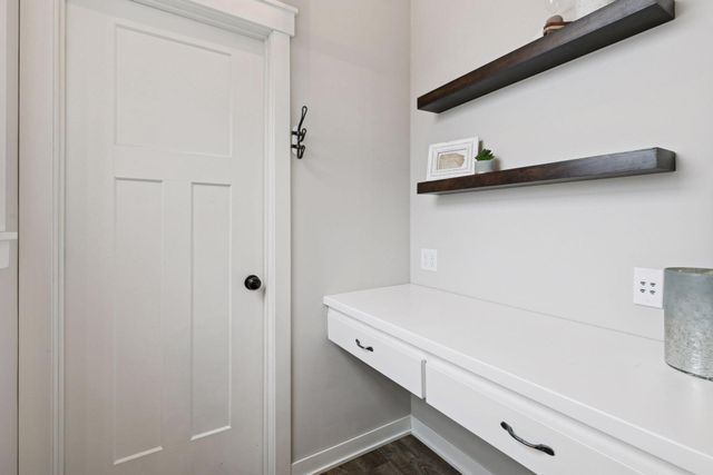 19951 Hiawatha Court, Lakeville, MN 55044