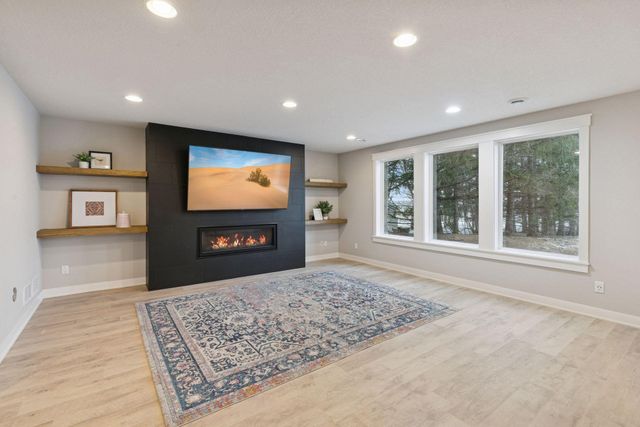 19951 Hiawatha Court, Lakeville, MN 55044