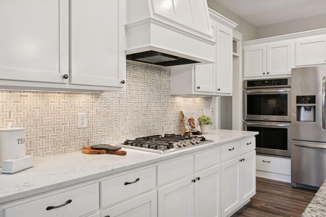 19951 Hiawatha Court, Lakeville, MN 55044