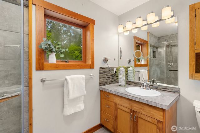 9641 Mandus Olson Road NE, Bainbridge Island, WA 98110