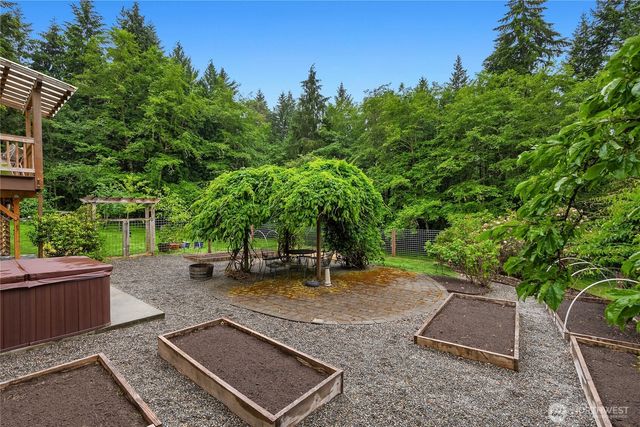 9641 Mandus Olson Road NE, Bainbridge Island, WA 98110